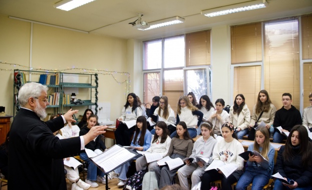 Негово Високопреосвещенство Старозагорският митрополит д р Киприан ще дирижира Рождественския концерт