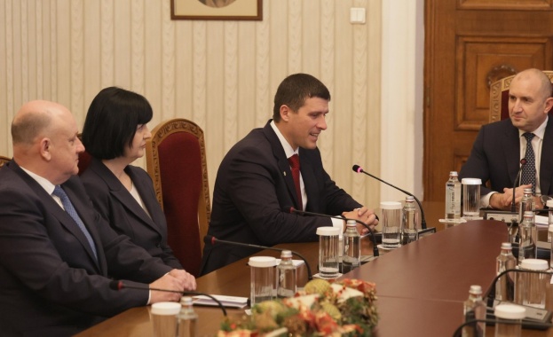 Днес най малката парламентарна група се срещна с президента Румен