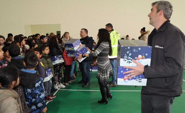 Дарителската акция на служителите се провежда за шестнадесета поредна година
В