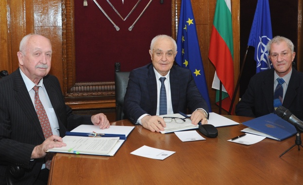 Колективен трудов договор в Министерството на отбраната за периода 2026