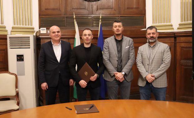 Фонд на фондовете ФнФ подписа в сградата на Министерство на