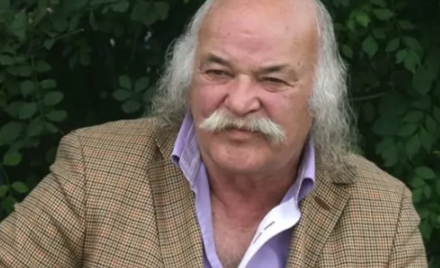 Стотици си взеха последно сбогом с Боян Радев На поклонението