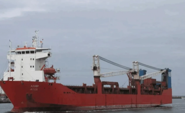 Шведските митнически служби освободиха руския товарен кораб Адлер който бе