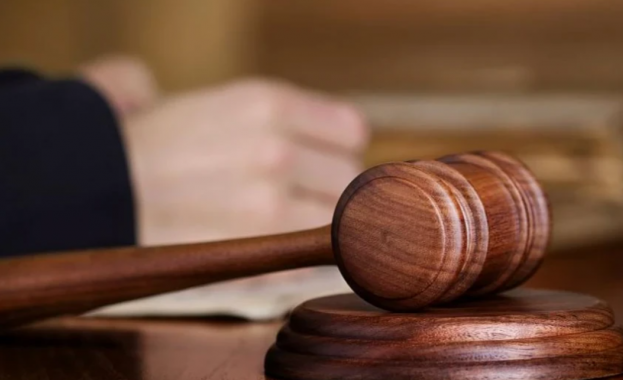 Прокурорът от Велинград Асен Василев осъди прокуратурата заради незаконно водено