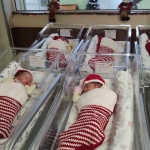 Чудото на Рождество: Изписват новородени в коледни чорапчета в болница в Русе