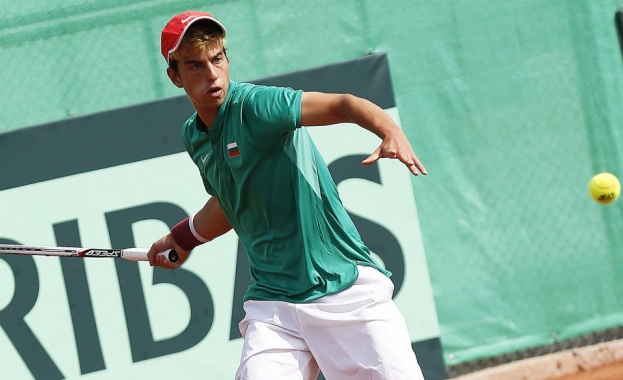 Адриан Андреев снощи постигна и се класира за полуфиналите на