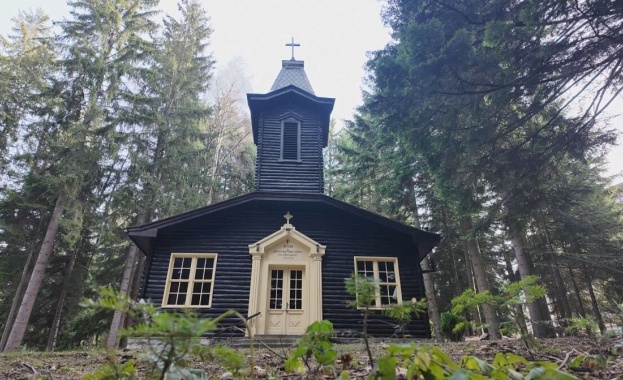 В Боровец има храм който няма аналог в България Изграден