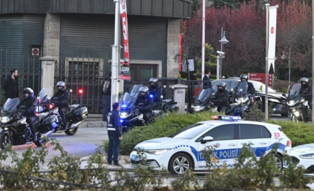 Турската полиция днес проведе мащабни акции срещу групировката Ислямска държава