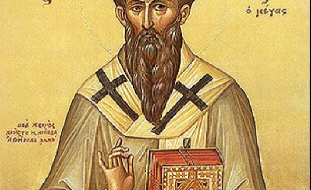Св Василий Велики е архиепископ на Кесария вселенски отец и