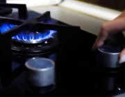 Природният газ поевтинява с 3.3%