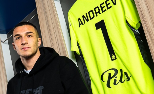 Пламен Андреев официално премина в Лех Познан Стражът ще играе