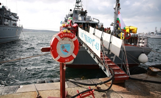 Базов миночистач Прибой от състава на Шести дивизион противоминни кораби