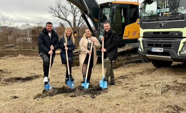 Инвестицията се реализира със средства от бюджета на Столична община
Започна