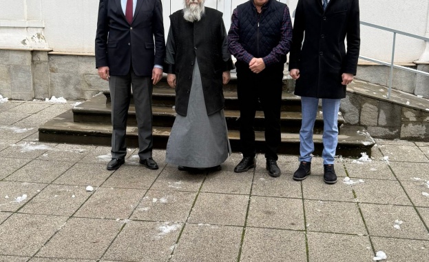 Румен Петков заедно с координатора на Левицата за Плевен Иван