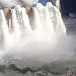 Язовир "Ивайловград" продължава да прелива