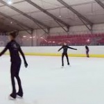 Ледената пързалка във Варна отвори врати за безплатни тренировки за деца