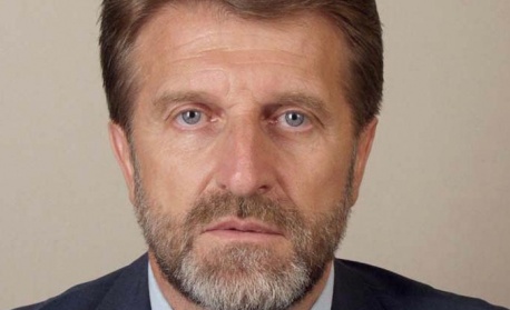 Венцислав Иванов:  В момента всички говорят, че ще се прави нова салфетка и в тази салфетка всяка от новите сили ще гледа да си вземе по-голямо парче от баницата