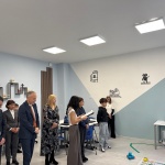 МОН: Изграждат се над 100 училищни физкултурни салона в цялата страна