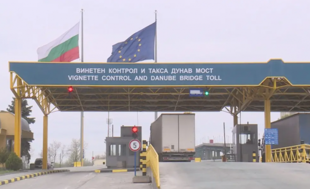 Гранична полиция залови двама телефонни измамници при опит да преминат