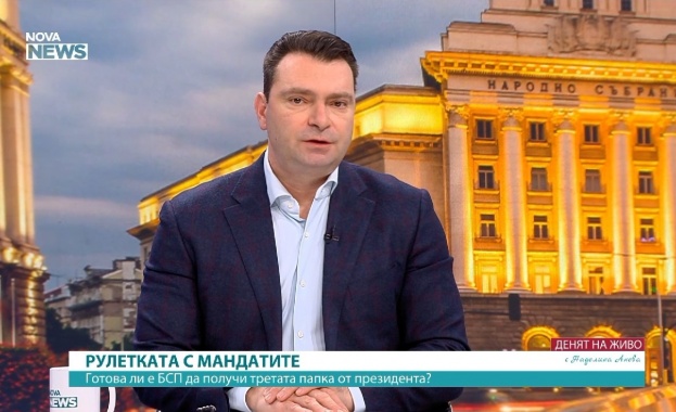 Александър Симов Конгресът не е универсално хапче от което излизаш