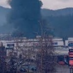 Голям пожар избухна в текстилно предприятие в Троян