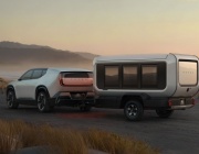 Base Station: Компактна семейна каравана от Honda