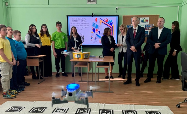 225 училища вече разполагат с обновени спортни площадки а в