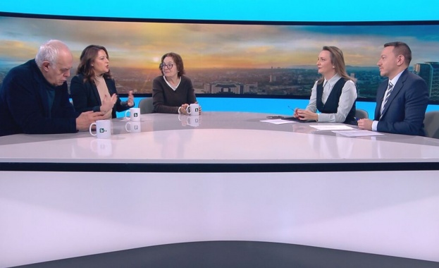 100% анти-Пеевски ход, електорален бонус?: Защо Румен Радев избра да връчи третия мандат на АПС