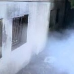 Горещи течове, влага и риск от късо съединение в абонатна станция в блок в София