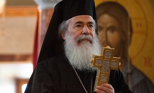 Православният Йерусалимски патриарх Теофил и другите лидери на християнските църкви