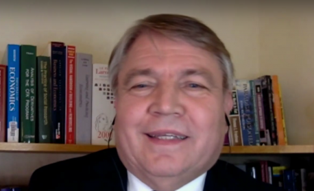 Проф. Асен Асенов: Цените на горивата може да скочат с до 15%, успокояване на пазарите скоро не се очаква  