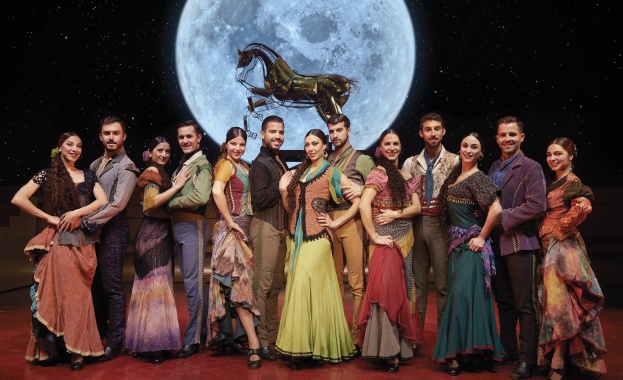 Засиленият интерес към зрелищния френски спектакъл Дон Жуан даде възможност