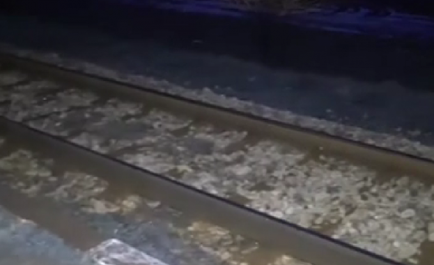 Опасен перон на ЖП спирка в монтанско село Има реален