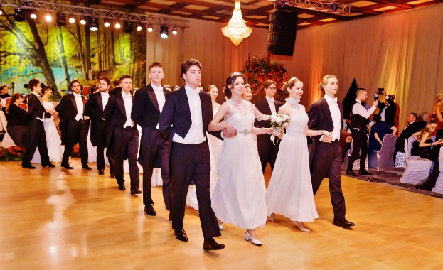 Четвърт век блясък София отново ще танцува в ритъма на