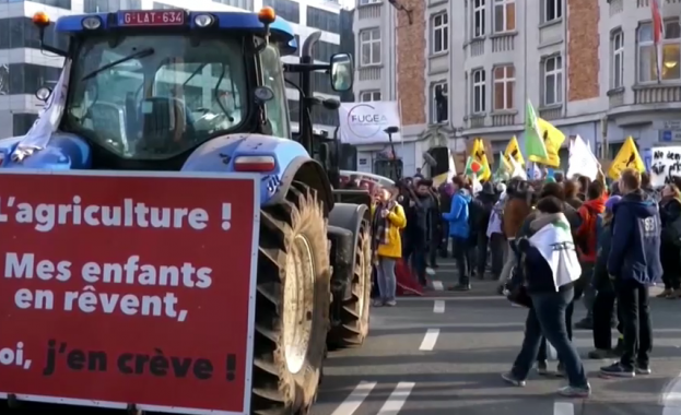 Фермери от няколко европейски държави се събраха на протест пред