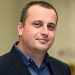 Александър Стоянов: Борисов и Радев може да си мечтаят да си разменят местата