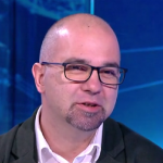 Първан Симеонов: Светът е на два гласа, трябва да стоиш разкрачен