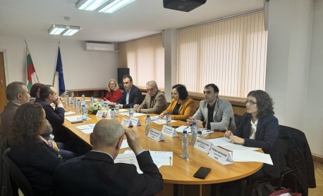 КЗК представи напредъка по секторния анализ на пазара на храните пред Обществения съвет