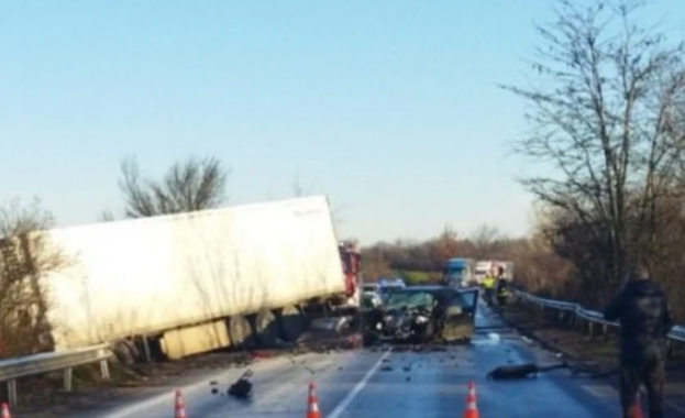 Мъж на 58 години е загинал тази сутрин при тежка