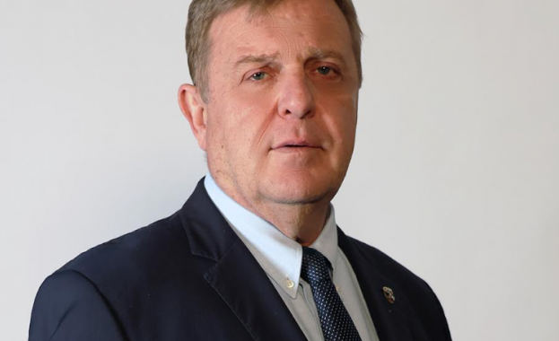 Желязков да не бърза да тича до Брюксел да го