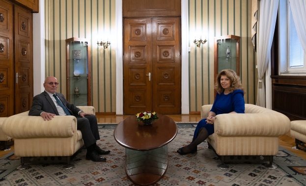 Президентът Илияна Йотова продължава консултациите за назначаване на служебен премиер