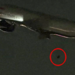 Самолет на British Airways до Лондон загуби колело по време на излитане