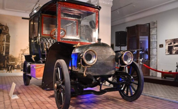 140 години от раждането на първия автомобил 130 години транспортни