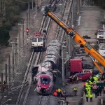 Броят на жертвите на влаковата катастрофа в Южна Испания нарасна до 46