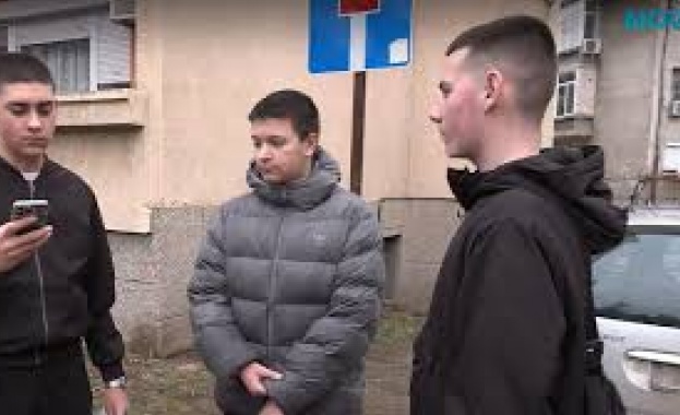 Трима десетокласници от Монтана Ерик Атанасов Никола Димитров и Ивайло