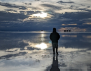 Издигни се над бурята и...