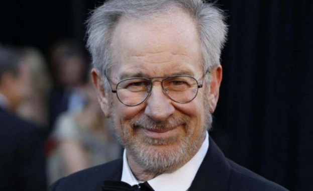 Шестдесет и осмата церемония за наградите Грами се открои с