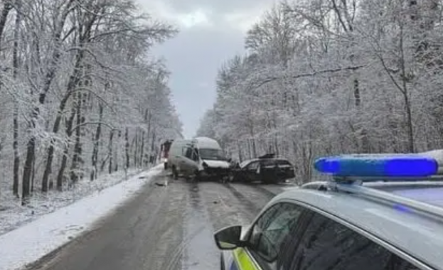 Двама души загинаха при катастрофа край село Старо Оряхово във