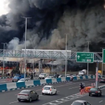 Голям пожар пламна на пазар в Техеран