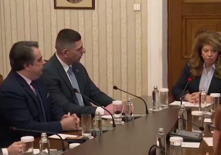 Илияна Йотова: След последните промени в Конституцията отговорността за служебния кабинет е споделена между изпълнителната и законодателната власт